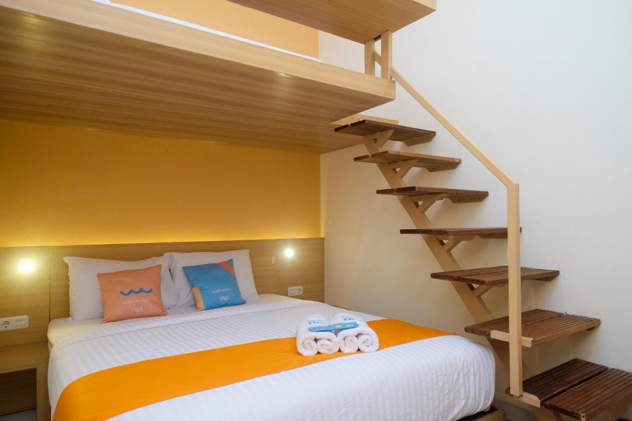 Sans Hotel Aurum Majapahit 三宝垄 外观 照片