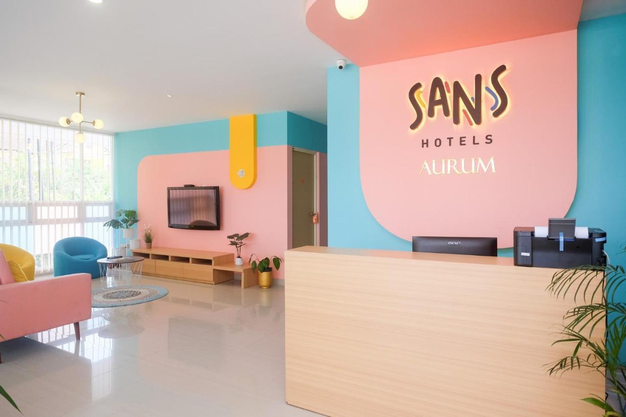 Sans Hotel Aurum Majapahit 三宝垄 外观 照片