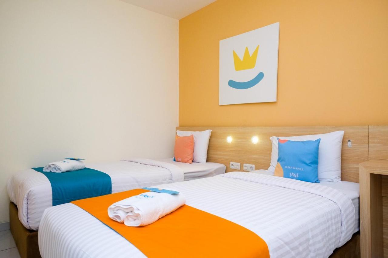 Sans Hotel Aurum Majapahit 三宝垄 外观 照片