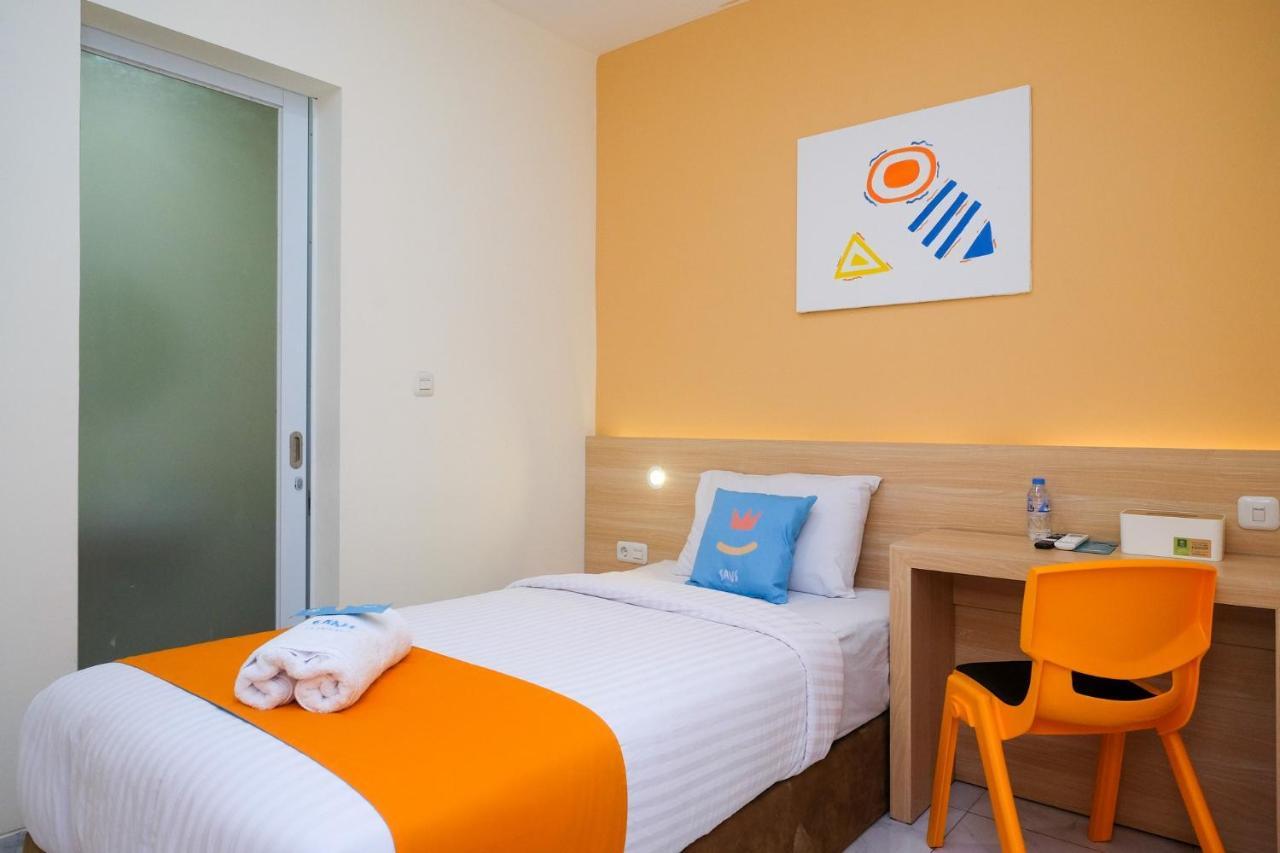 Sans Hotel Aurum Majapahit 三宝垄 外观 照片