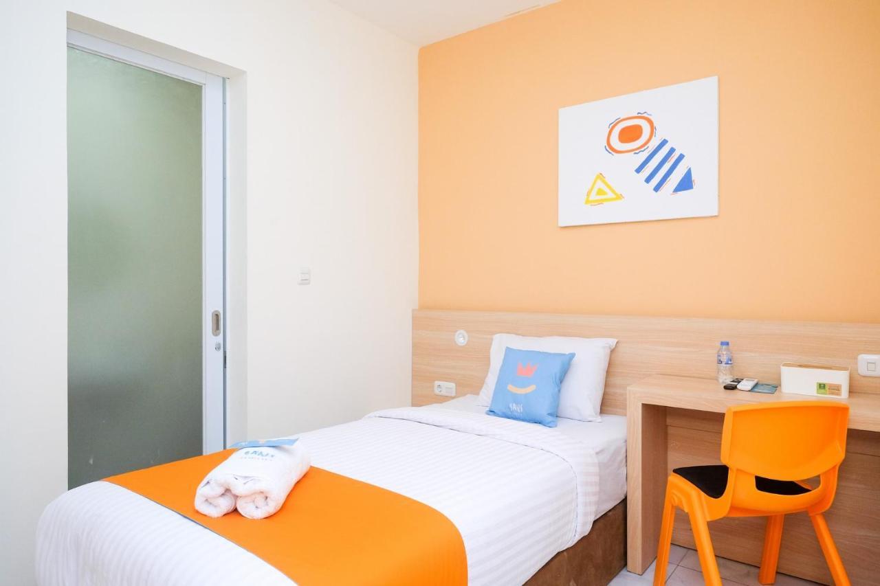 Sans Hotel Aurum Majapahit 三宝垄 外观 照片