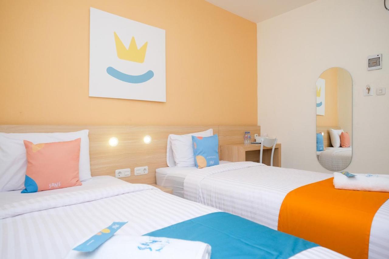 Sans Hotel Aurum Majapahit 三宝垄 外观 照片