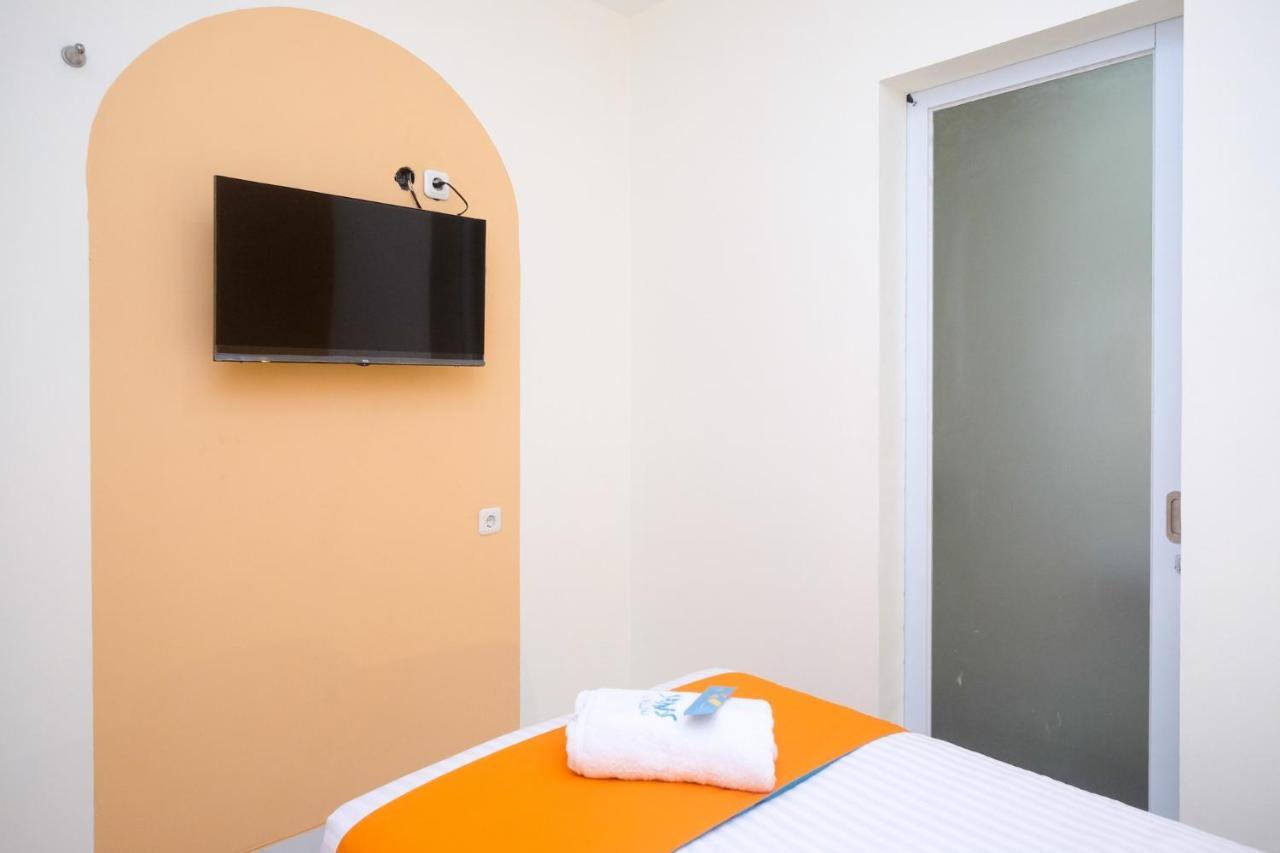 Sans Hotel Aurum Majapahit 三宝垄 外观 照片