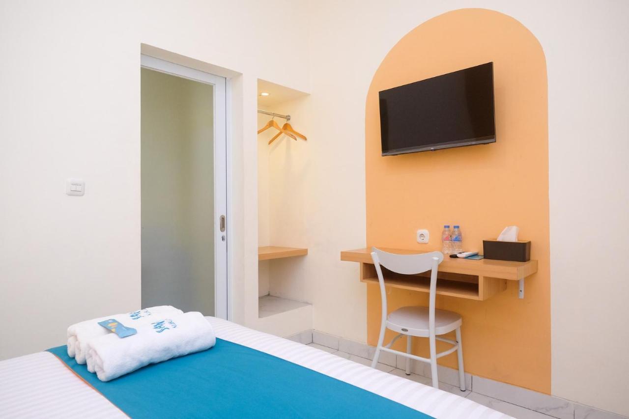 Sans Hotel Aurum Majapahit 三宝垄 外观 照片